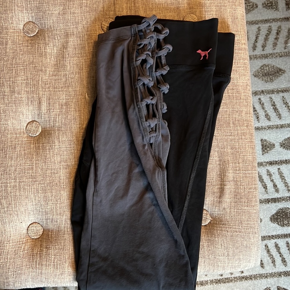 VICTORIA’S SECRET PINK LEGGINGS